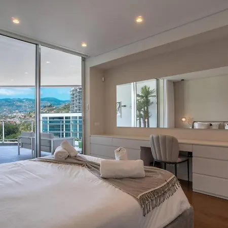 The Stylish Apt. Of Madeira Palace Cc *