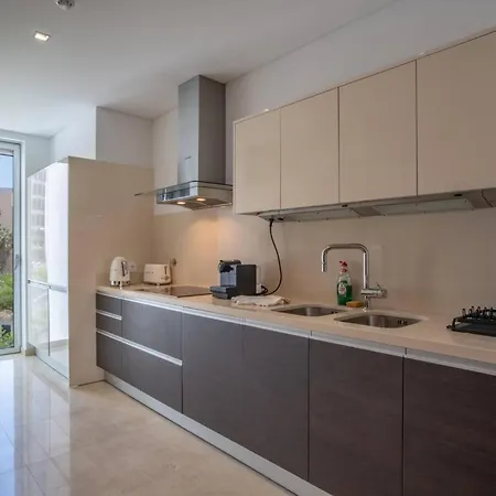 The Stylish Apt. Of Madeira Palace Cc