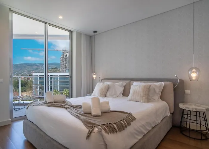 The Stylish Apt. Of Madeira Palace Cc